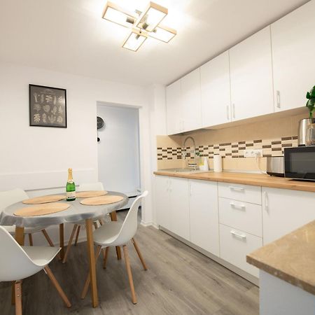 365 Guest Apartment フネドアラ エクステリア 写真